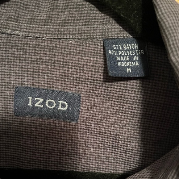 IZOD Men’s Long Sleeve Button Down Shirt - Picture 7 of 9